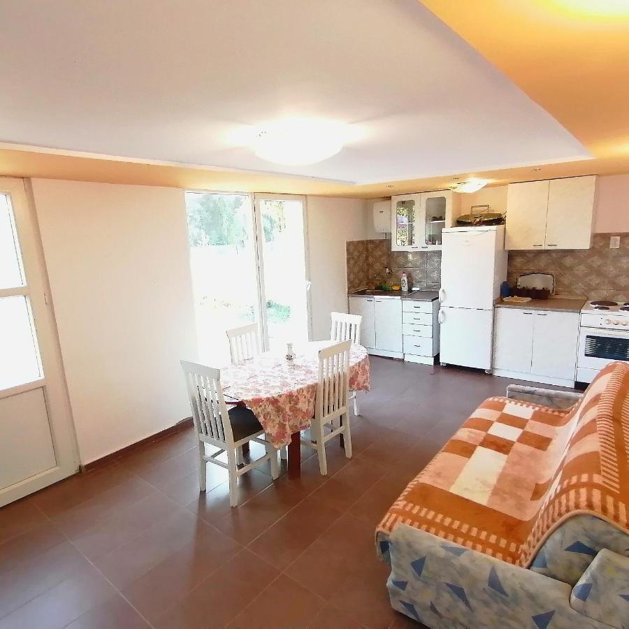 Captain'S House By The Danube River Cerevic Екстер'єр фото