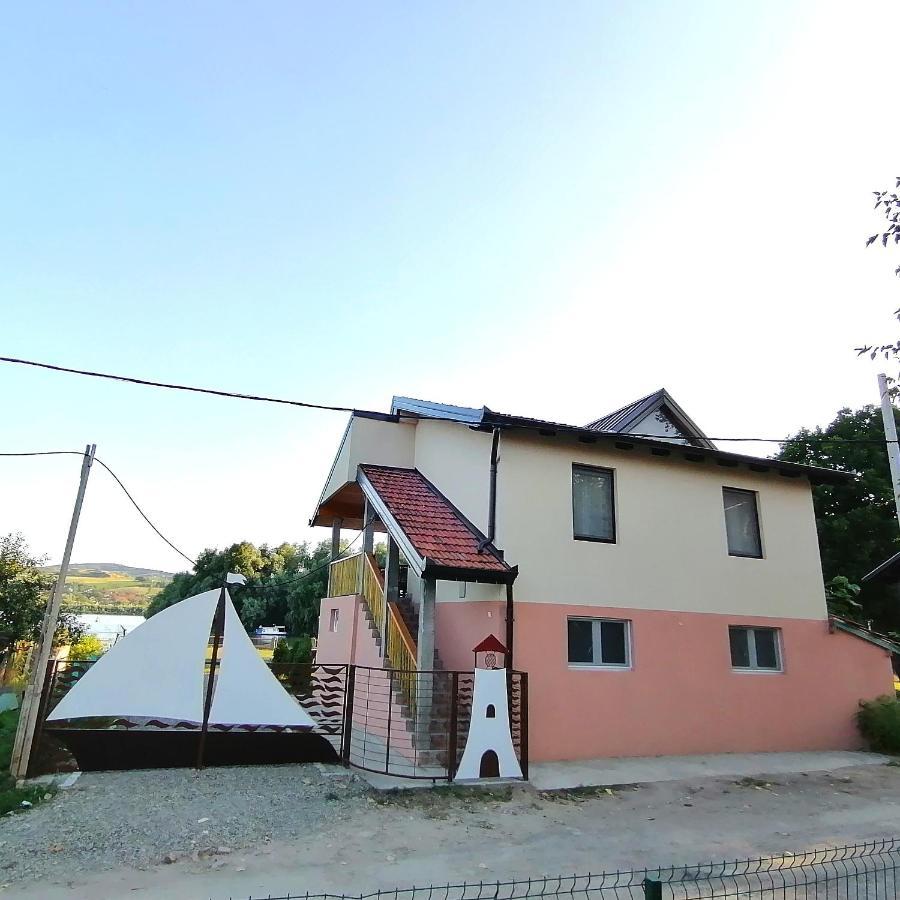 Captain'S House By The Danube River Cerevic Екстер'єр фото