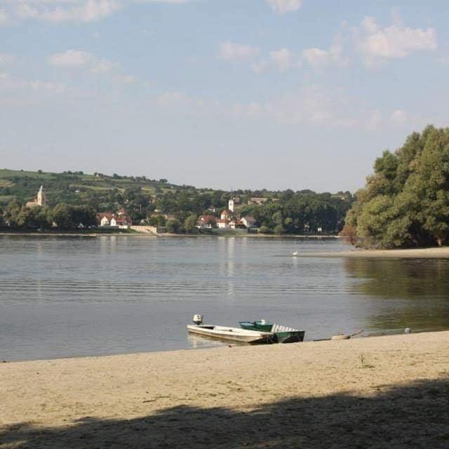 Captain'S House By The Danube River Cerevic Екстер'єр фото